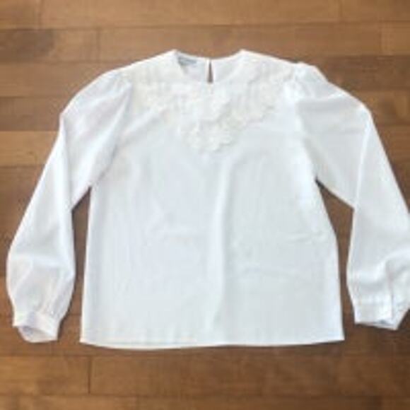 Vintage sentiments of California White Lace Collar Blouse size medium - Picture 8 of 12